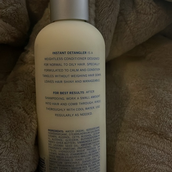 Frédéric Fekkai Instant Detangler Lightweight Conditioner: Brand New! - Picture 2 of 2